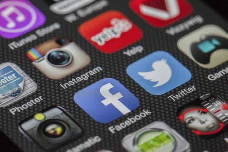 Facebook Application Icon - Credit Pixabay